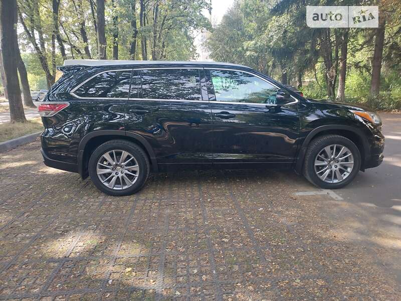 Позашляховик / Кросовер Toyota Highlander 2014 в Вінниці