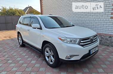 Позашляховик / Кросовер Toyota Highlander 2012 в Краснограді