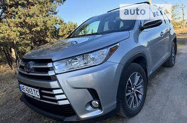 Внедорожник / Кроссовер Toyota Highlander 2019 в Днепре