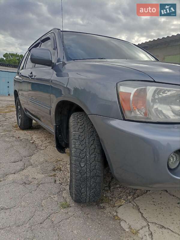 Позашляховик / Кросовер Toyota Highlander 2004 в Херсоні