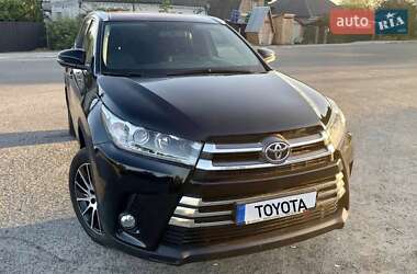 Внедорожник / Кроссовер Toyota Highlander 2019 в Киеве