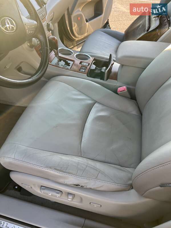 Внедорожник / Кроссовер Toyota Highlander 2008 в Киеве