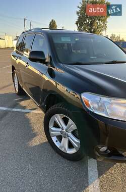 Внедорожник / Кроссовер Toyota Highlander 2008 в 