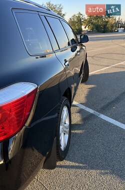 Внедорожник / Кроссовер Toyota Highlander 2008 в 