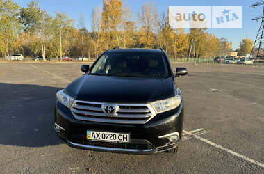 Позашляховик / Кросовер Toyota Highlander 2013 в Харкові