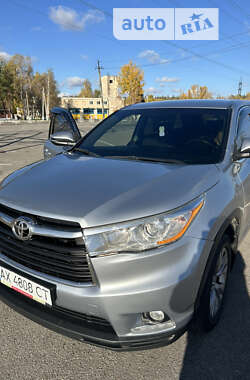 Позашляховик / Кросовер Toyota Highlander 2014 в Харкові