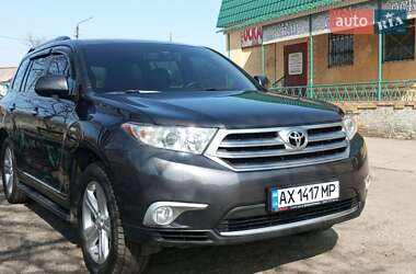 Внедорожник / Кроссовер Toyota Highlander 2010 в Лозовой