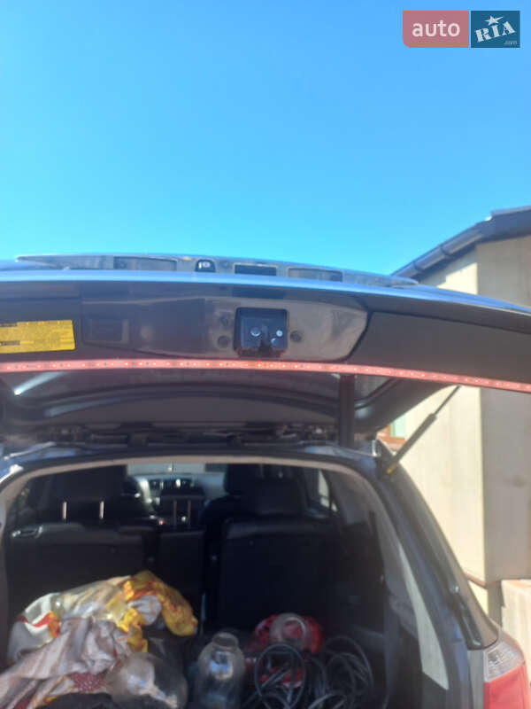 Внедорожник / Кроссовер Toyota Highlander 2010 в Яготине