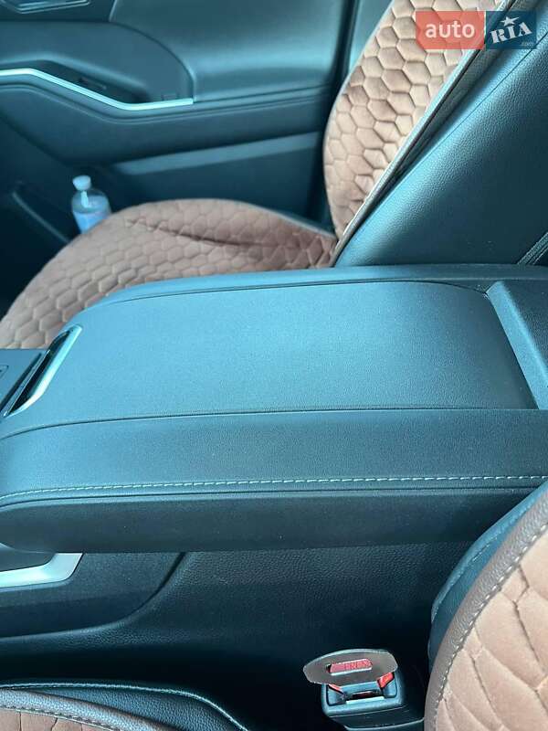 Позашляховик / Кросовер Toyota Highlander 2021 в Києві