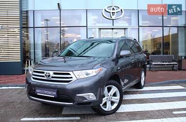 Внедорожник / Кроссовер Toyota Highlander 2011 в Киеве