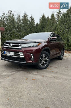 Позашляховик / Кросовер Toyota Highlander 2018 в Львові