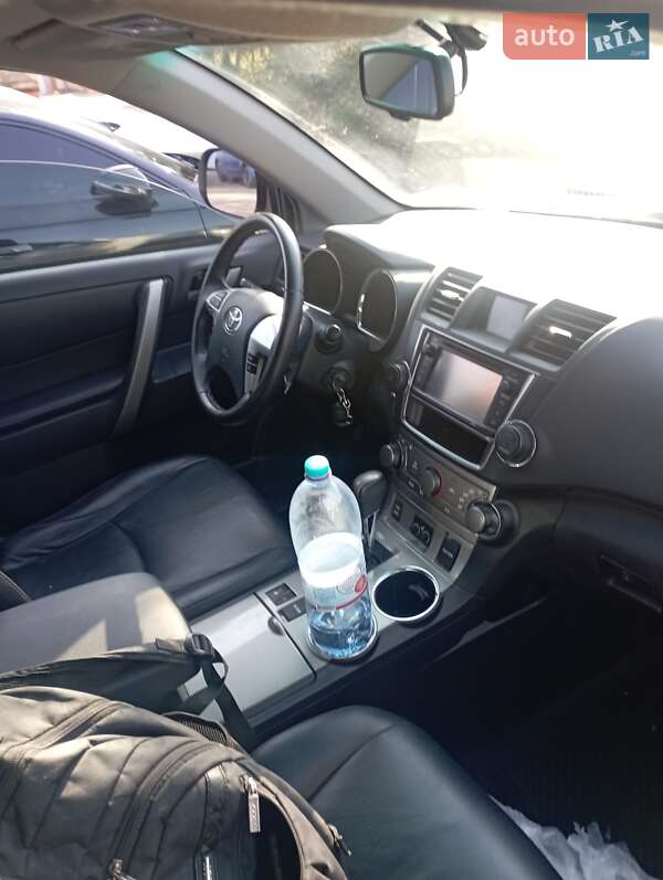 Позашляховик / Кросовер Toyota Highlander 2013 в Харкові