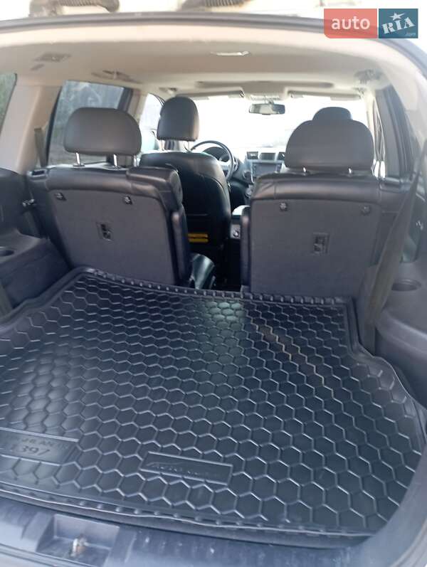 Позашляховик / Кросовер Toyota Highlander 2013 в Харкові