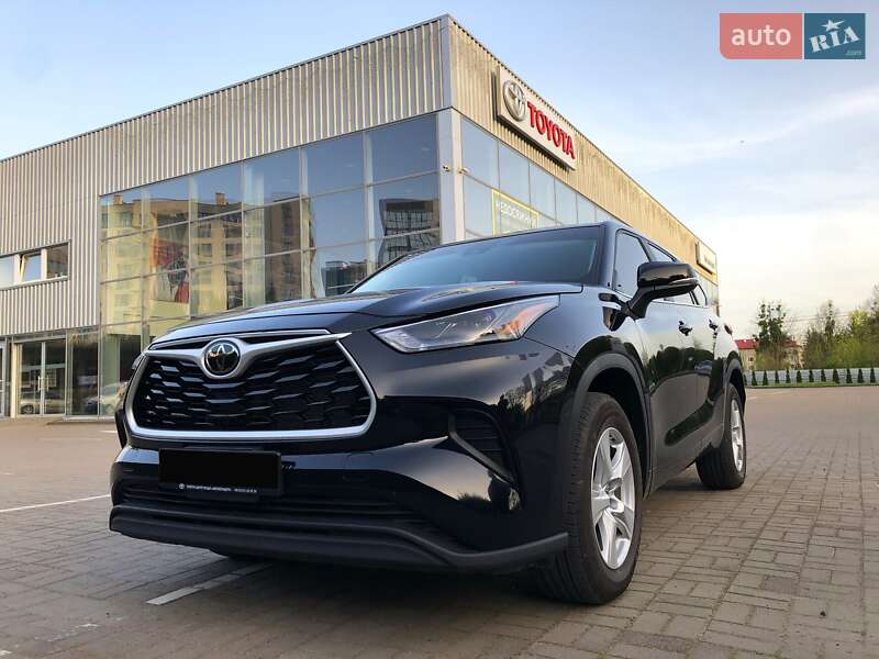 Позашляховик / Кросовер Toyota Highlander 2023 в Луцьку