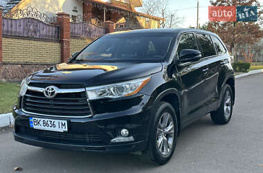 Позашляховик / Кросовер Toyota Highlander 2014 в Рівному