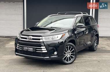 Позашляховик / Кросовер Toyota Highlander 2019 в Києві