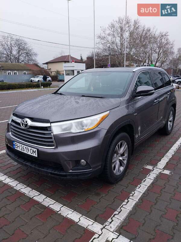 Позашляховик / Кросовер Toyota Highlander 2015 в Одесі
