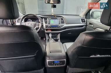 Позашляховик / Кросовер Toyota Highlander 2015 в Одесі