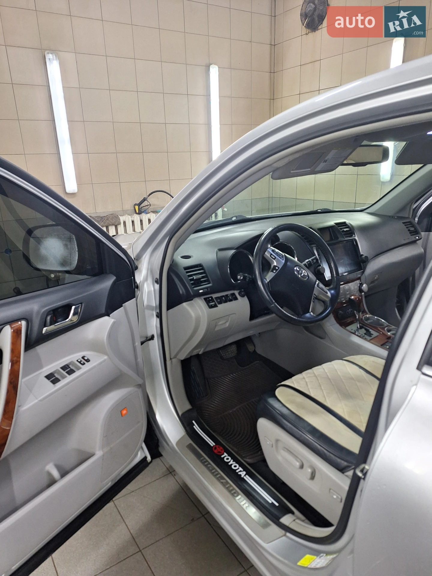 2013 Toyota Highlander - мініатюра 16