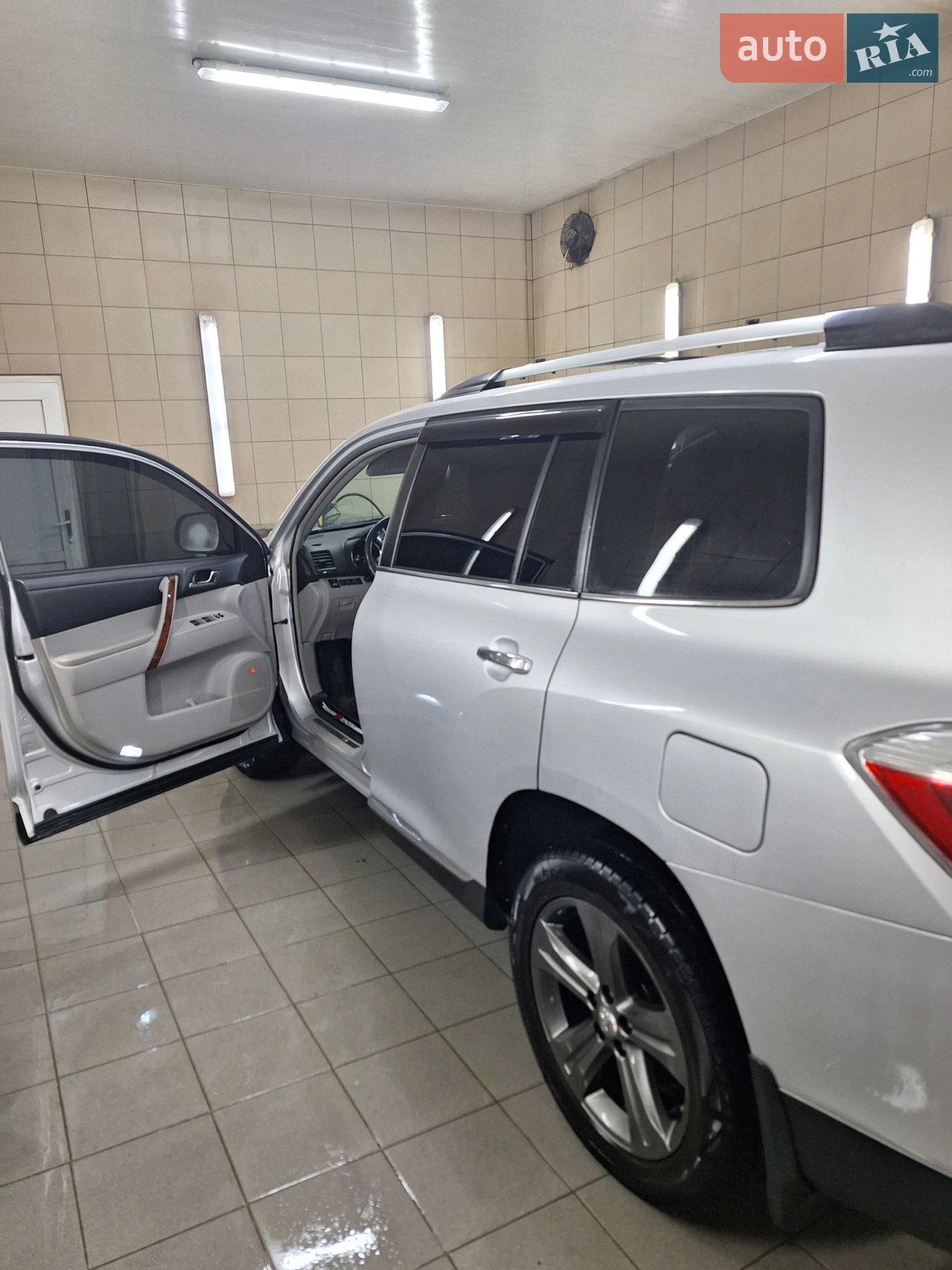 2013 Toyota Highlander - мініатюра 17
