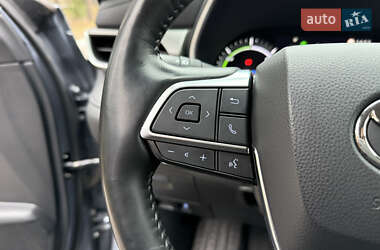 Внедорожник / Кроссовер Toyota Highlander 2021 в 