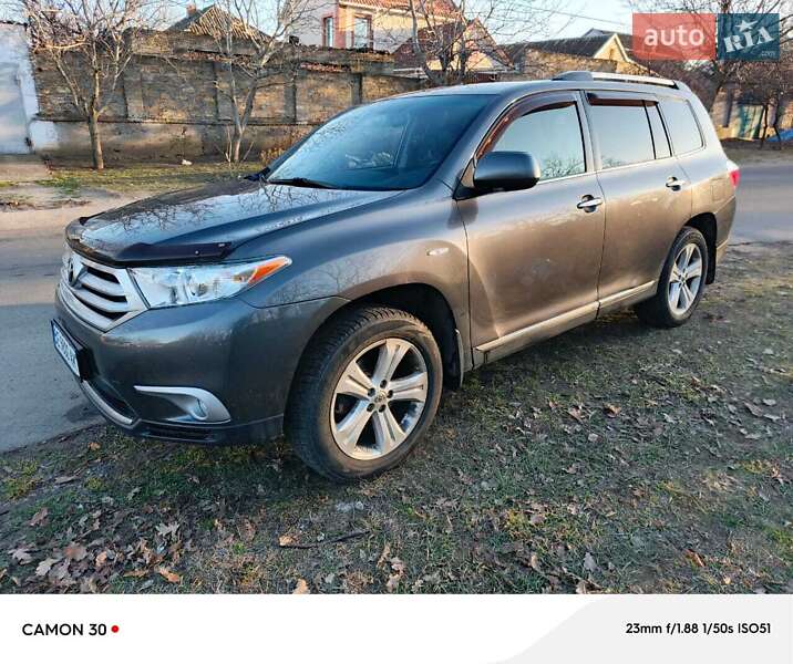 Позашляховик / Кросовер Toyota Highlander 2013 в Миколаєві