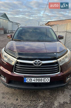 Позашляховик / Кросовер Toyota Highlander 2014 в Чернігові