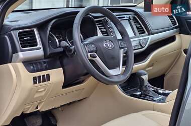 Позашляховик / Кросовер Toyota Highlander 2018 в Запоріжжі