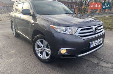 Позашляховик / Кросовер Toyota Highlander 2011 в Краснограді