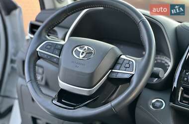 Позашляховик / Кросовер Toyota Highlander 2022 в Вінниці