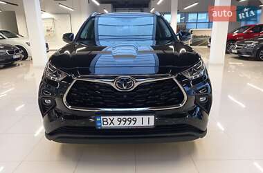 Позашляховик / Кросовер Toyota Highlander 2022 в Хмельницькому