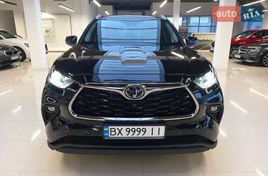 Позашляховик / Кросовер Toyota Highlander 2022 в Хмельницькому