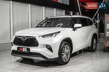 Внедорожник / Кроссовер Toyota Highlander 2024 в Одессе