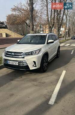 Позашляховик / Кросовер Toyota Highlander 2018 в Могилів-Подільському