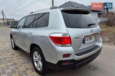 Внедорожник / Кроссовер Toyota Highlander 2010 в Киеве