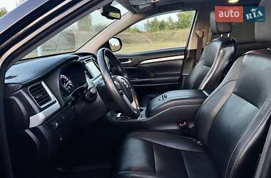 Позашляховик / Кросовер Toyota Highlander 2014 в Полтаві