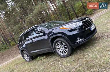 Позашляховик / Кросовер Toyota Highlander 2014 в Полтаві