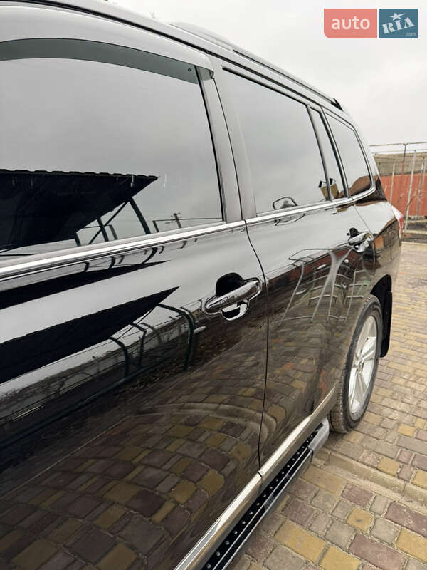 Внедорожник / Кроссовер Toyota Highlander 2011 в Ахтырке фото 12 Внедорожник / Кроссовер Toyota Highlander 2011 в Ахтырке