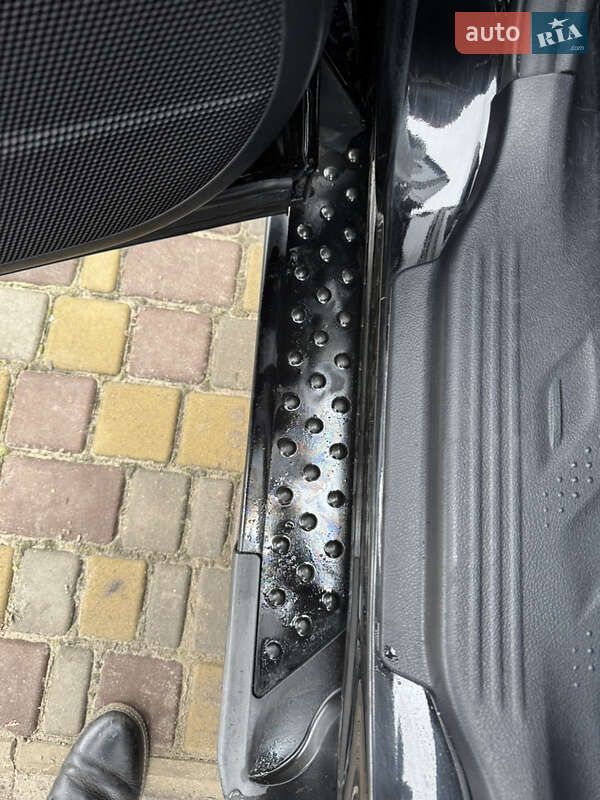 Внедорожник / Кроссовер Toyota Highlander 2011 в Ахтырке фото 38 Внедорожник / Кроссовер Toyota Highlander 2011 в Ахтырке