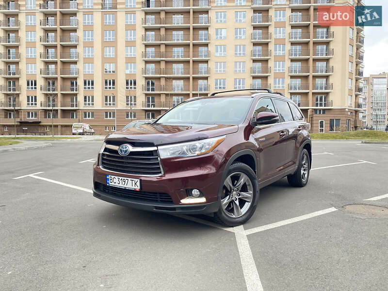 Внедорожник / Кроссовер Toyota Highlander 2015 в Киеве