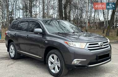 Позашляховик / Кросовер Toyota Highlander 2013 в Охтирці