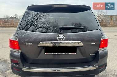 Позашляховик / Кросовер Toyota Highlander 2013 в Охтирці