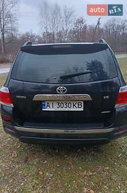 Внедорожник / Кроссовер Toyota Highlander 2011 в Белой Церкви