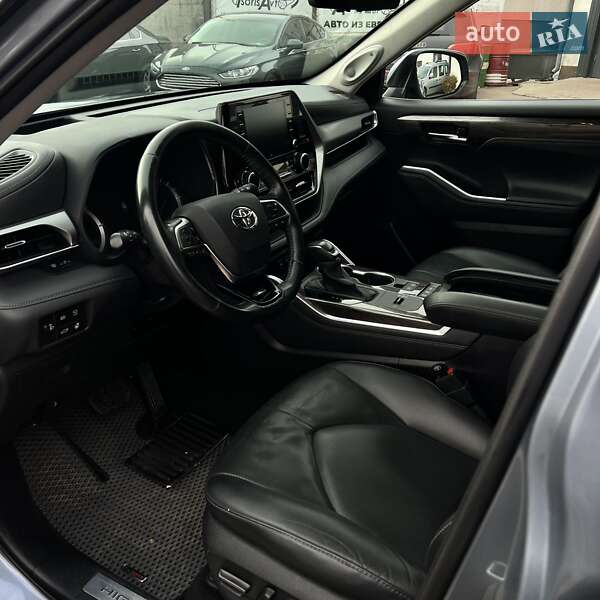 Позашляховик / Кросовер Toyota Highlander 2020 в Чернігові