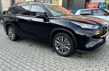 Внедорожник / Кроссовер Toyota Highlander 2020 в Хмельницком