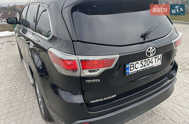 Внедорожник / Кроссовер Toyota Highlander 2014 в Золочеве