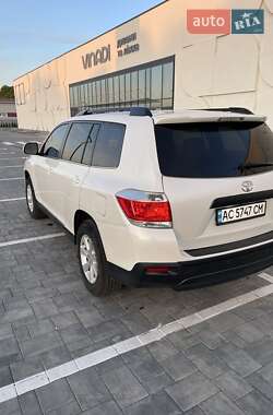 Позашляховик / Кросовер Toyota Highlander 2013 в Луцьку