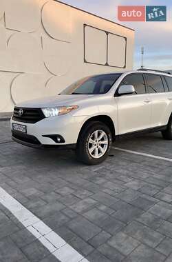 Позашляховик / Кросовер Toyota Highlander 2013 в Луцьку