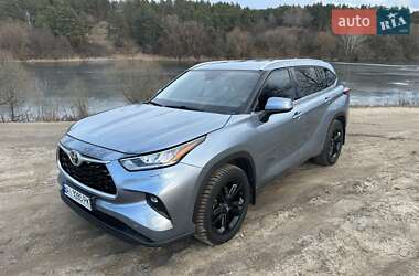 Позашляховик / Кросовер Toyota Highlander 2020 в Києві