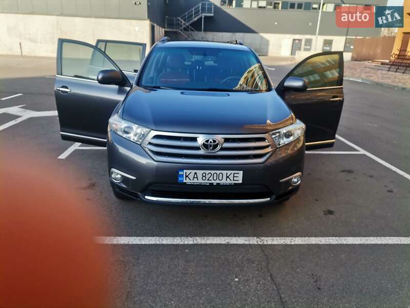 Внедорожник / Кроссовер Toyota Highlander 2012 в Киеве